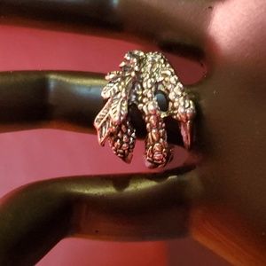 Dragon Claw Ring sz 8 Unisex
